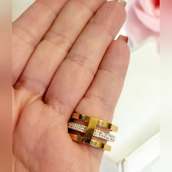 Womens Jewelry Stainless Steel CZ Wide Band Ring - Picture 2 of 7